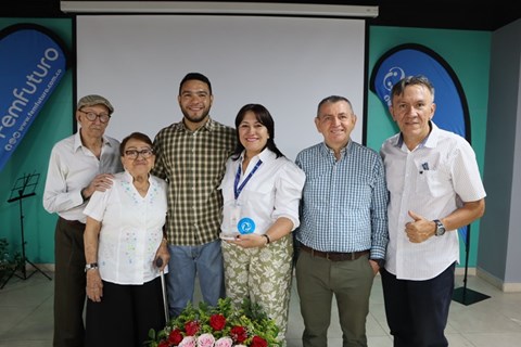 1003865318.jpg